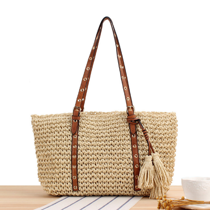 Elegant Beach Bag Made of Handcrafted Natural Material with Leather Accents Kalsten