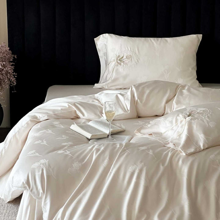 Elegant satin bedding set with floral jacquard embroidery and lace trim