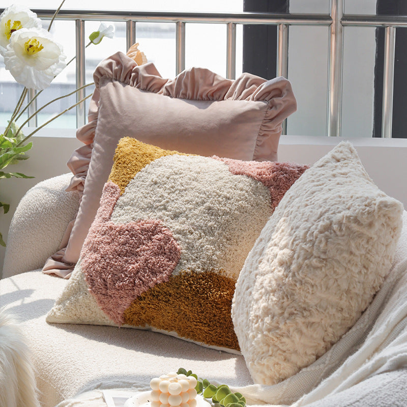 Square cushion cover made of extra-long plush faux fur with a relief wave texture Kalsten