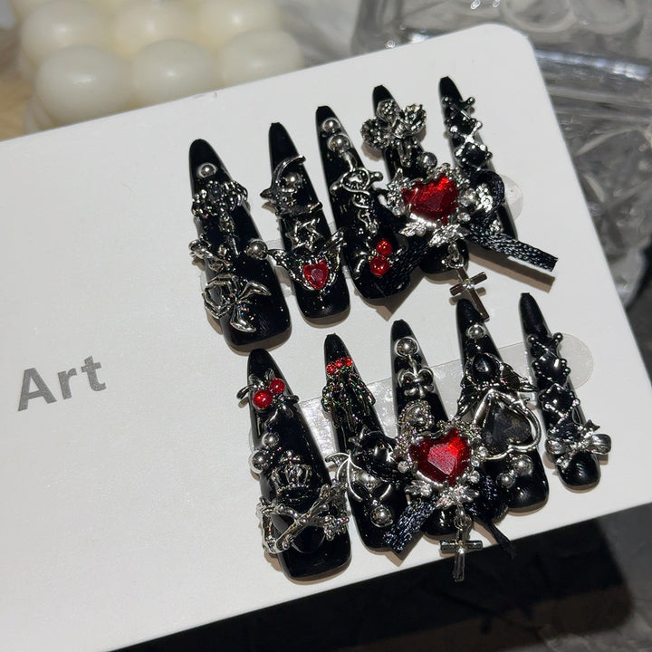 Glamorous Nail Art Extensions