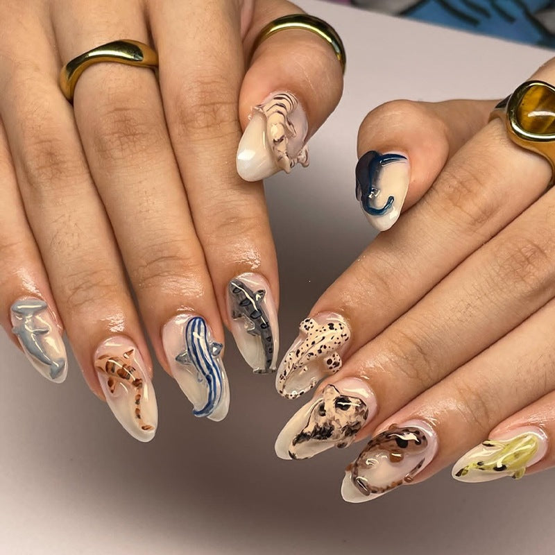 Creative nail art set with playful fish motifs Kalsten