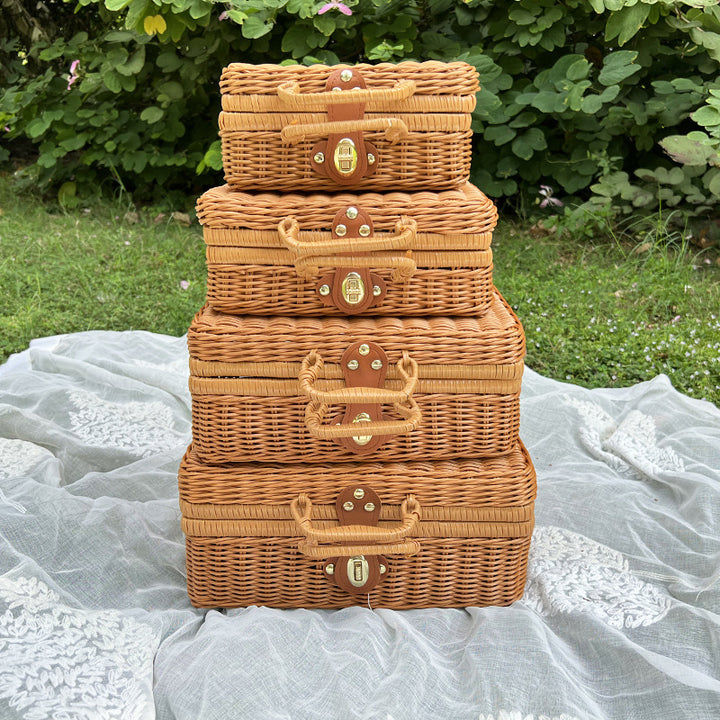 Woven Picnic Basket Kalsten
