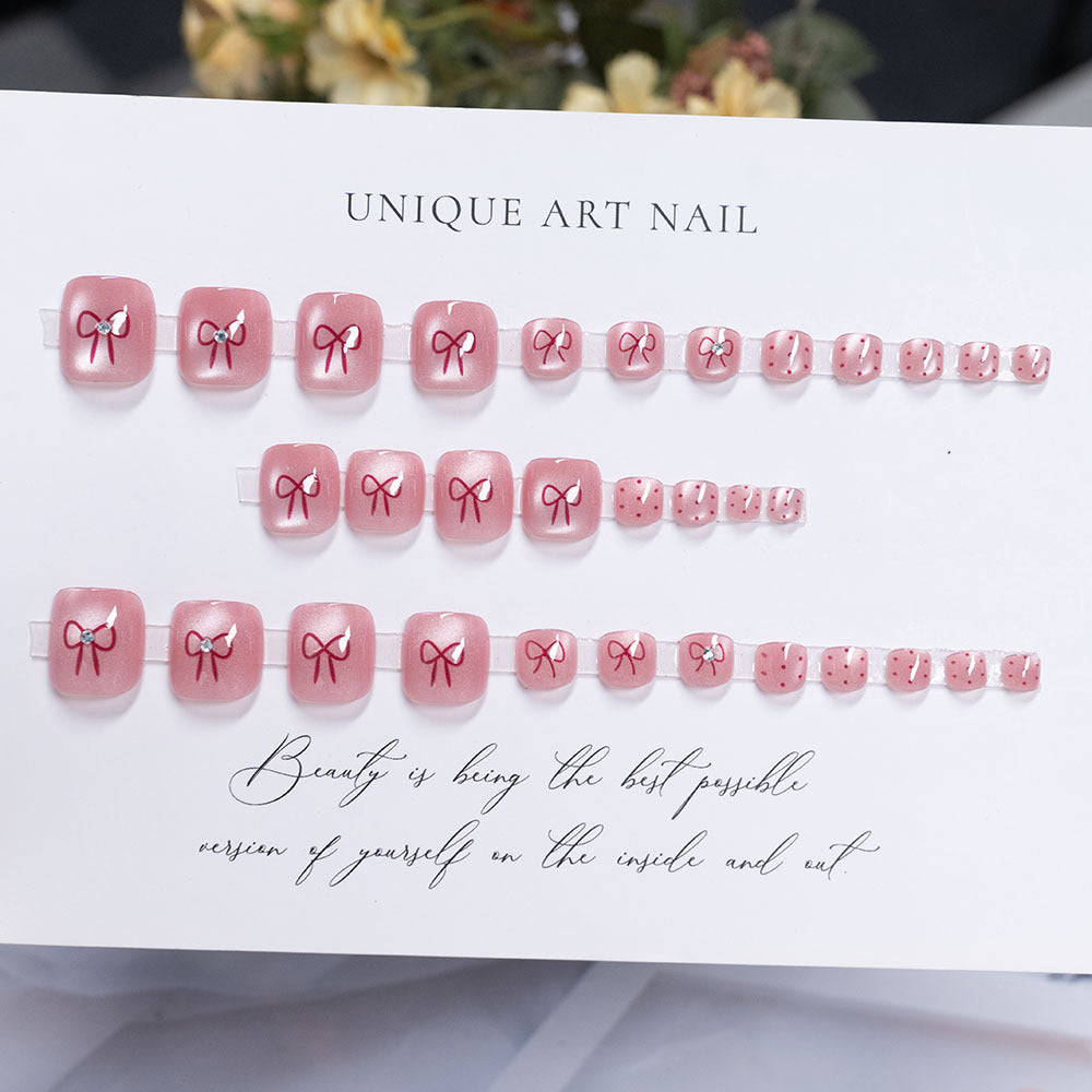 Decorative Bow-Embellished Press-On Toenails