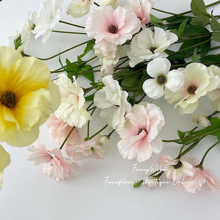 Elegant Floral Accent