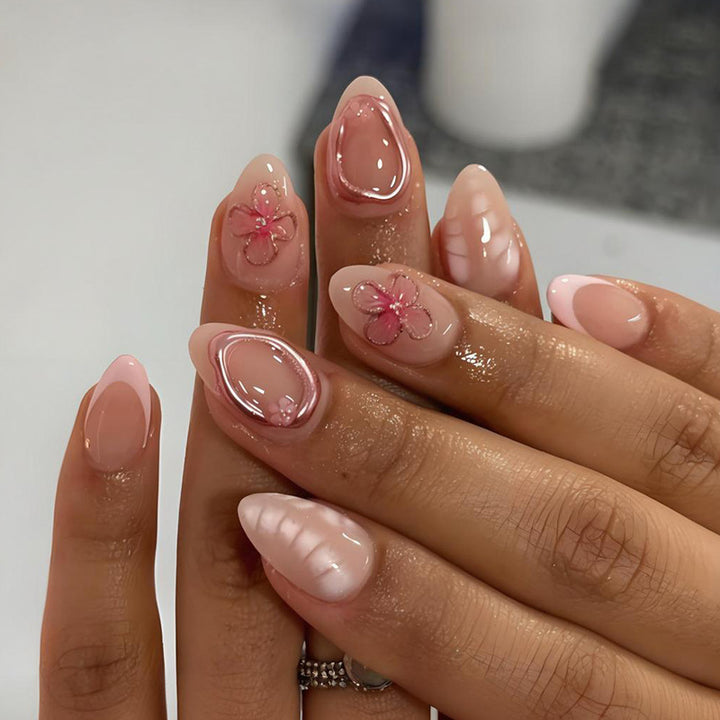 Artificial nail set with floral decorations and elegant accents Kalsten
