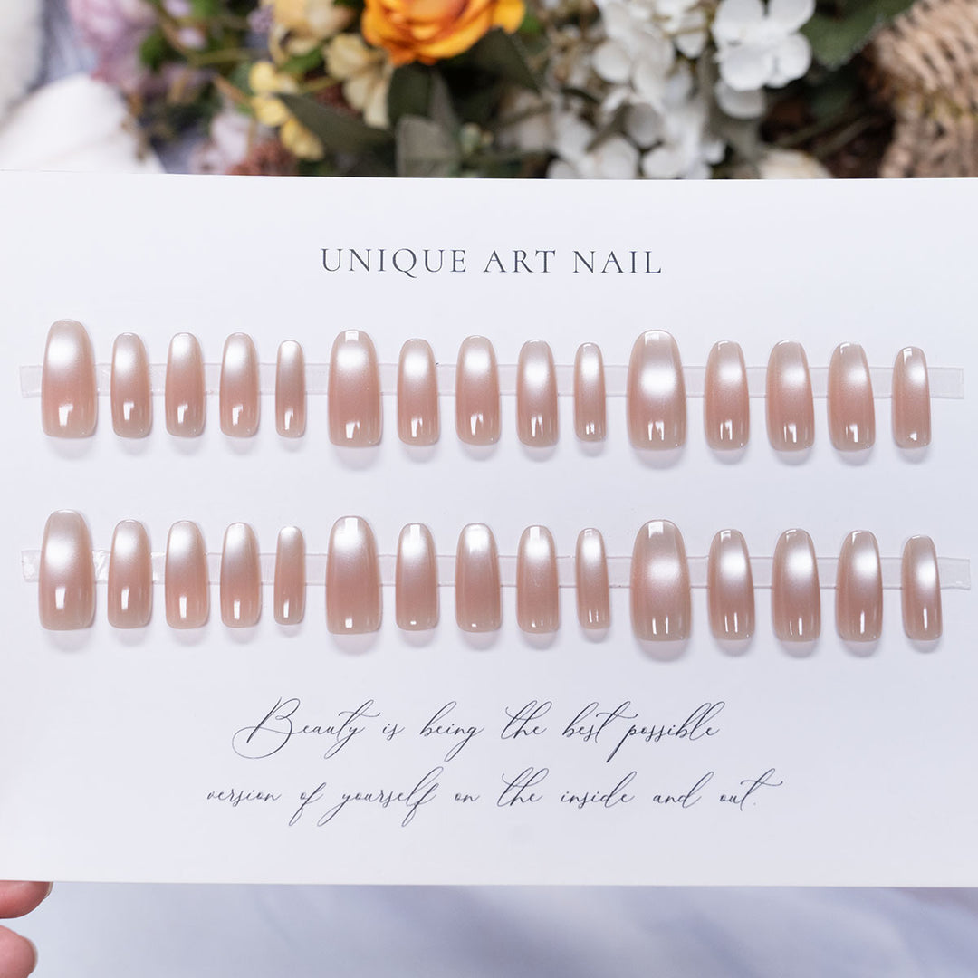 Elegant Press-On Nail Art