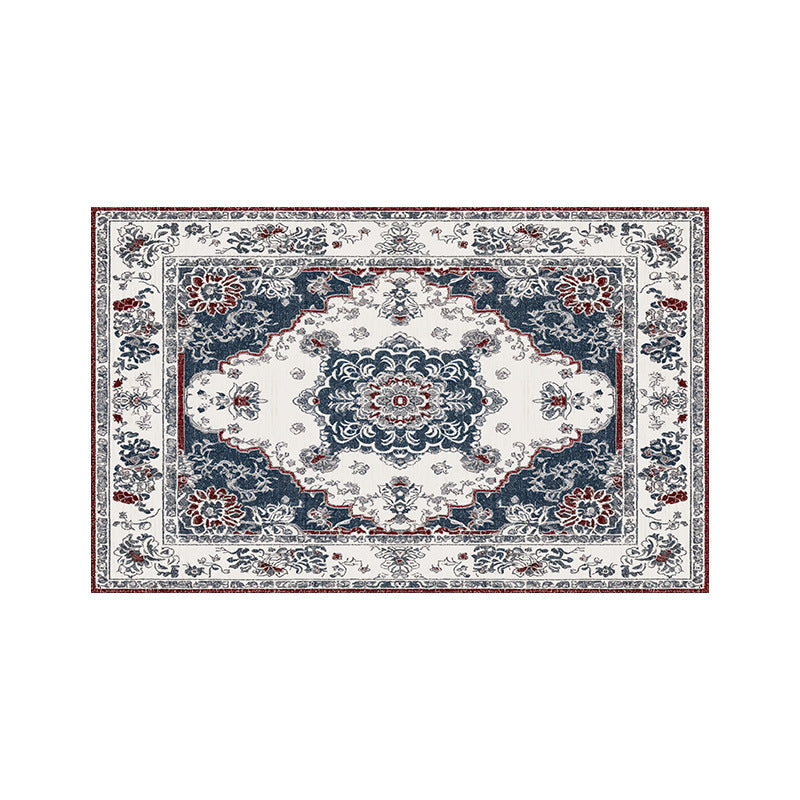 Vintage-Inspired Floral Area Rug Kalsten