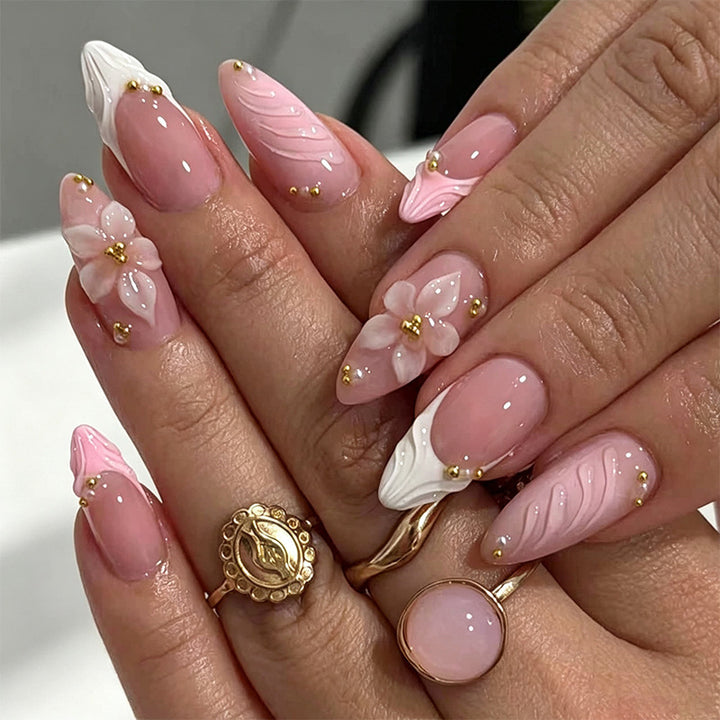 Elegant Artificial Nail Tips with Gold Accents Kalsten