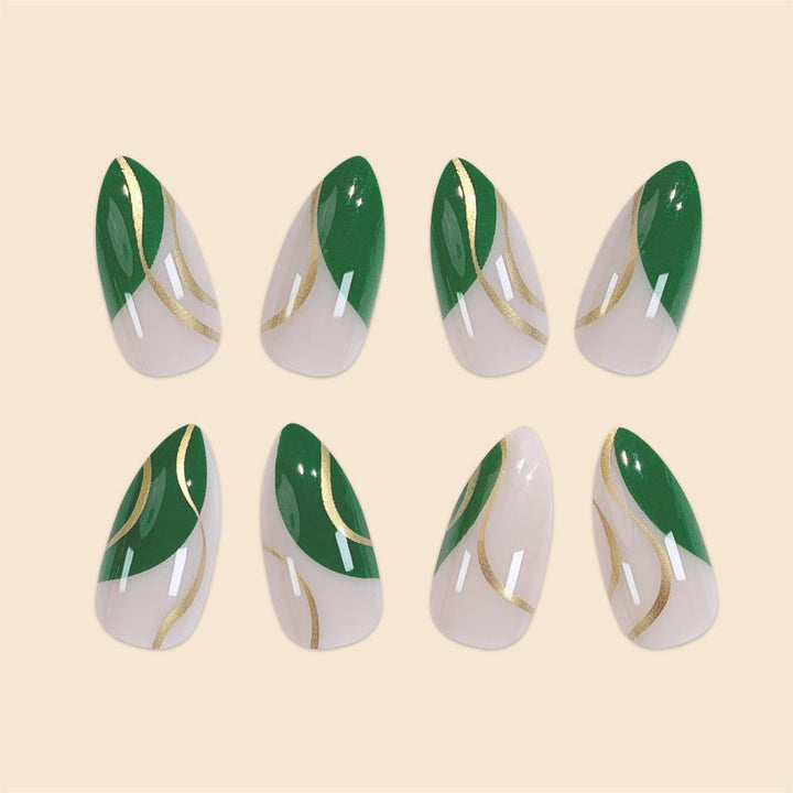 Elegant Leaf Pattern Nail Art