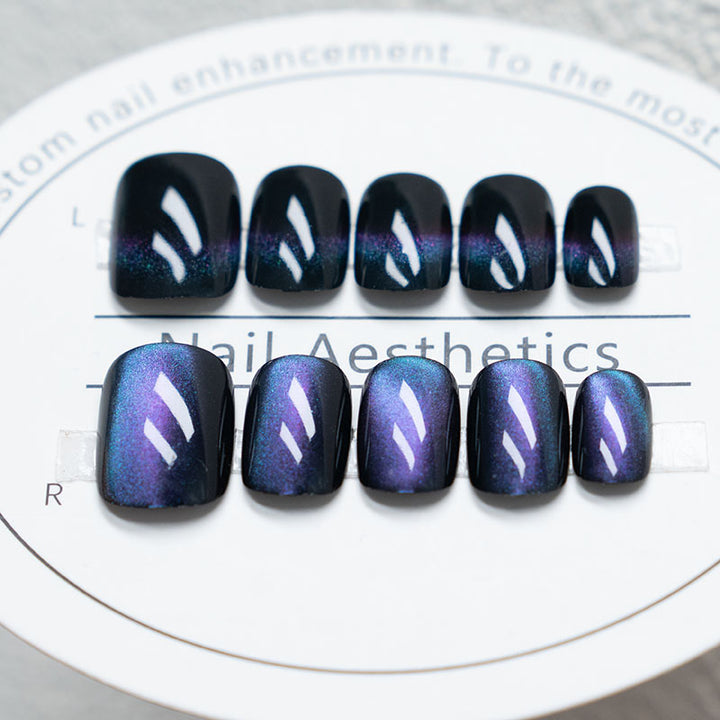 Elegant Press-On Nail Art Set with Gradient Finish