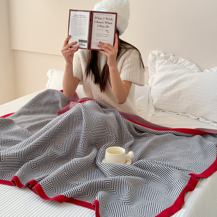 Geometric Patterned Soft Throw Blanket