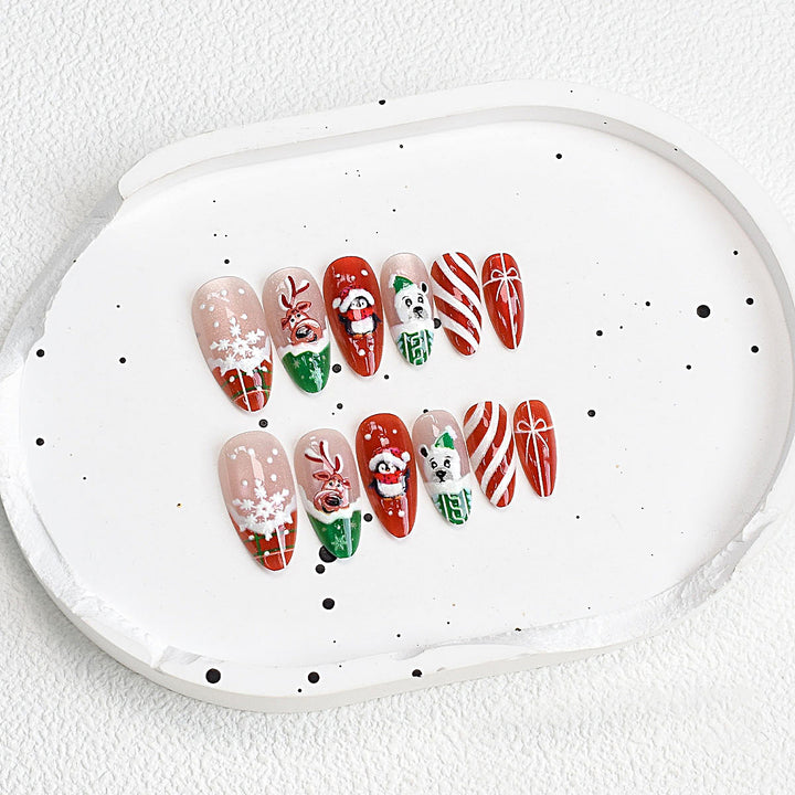 Festive Holiday Themed Press-On Nail Set Kalsten