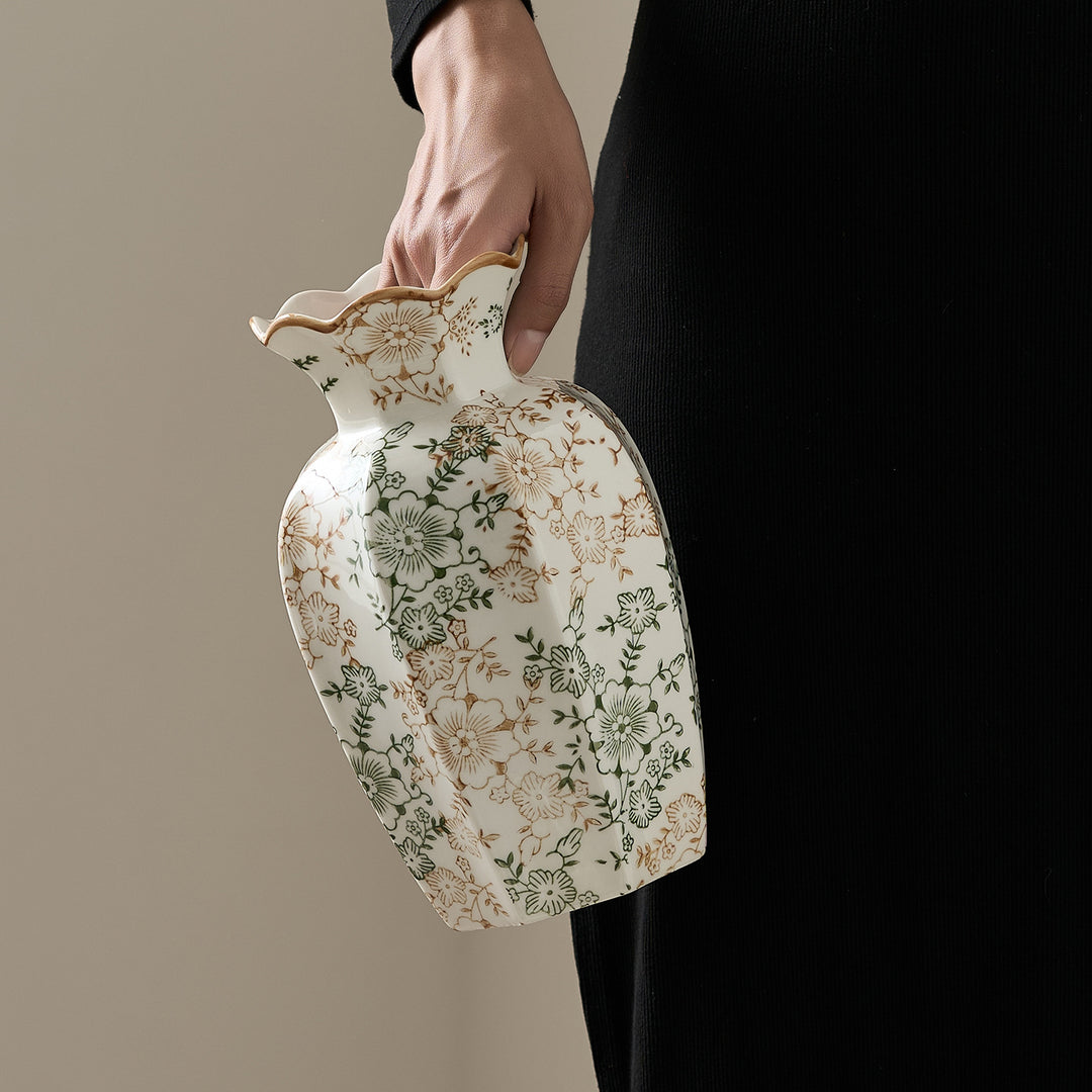 Elegant ceramic vase with floral pattern Kalsten