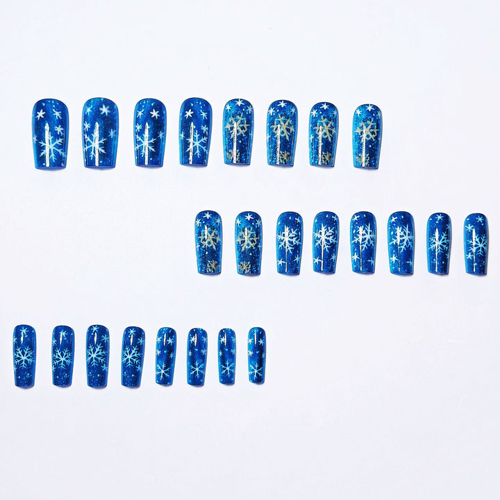 Festive Winter-Themed Glitter Nail Art Kalsten