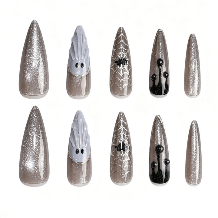Artificial nail set with glamorous metallic elements and delicate details Kalsten