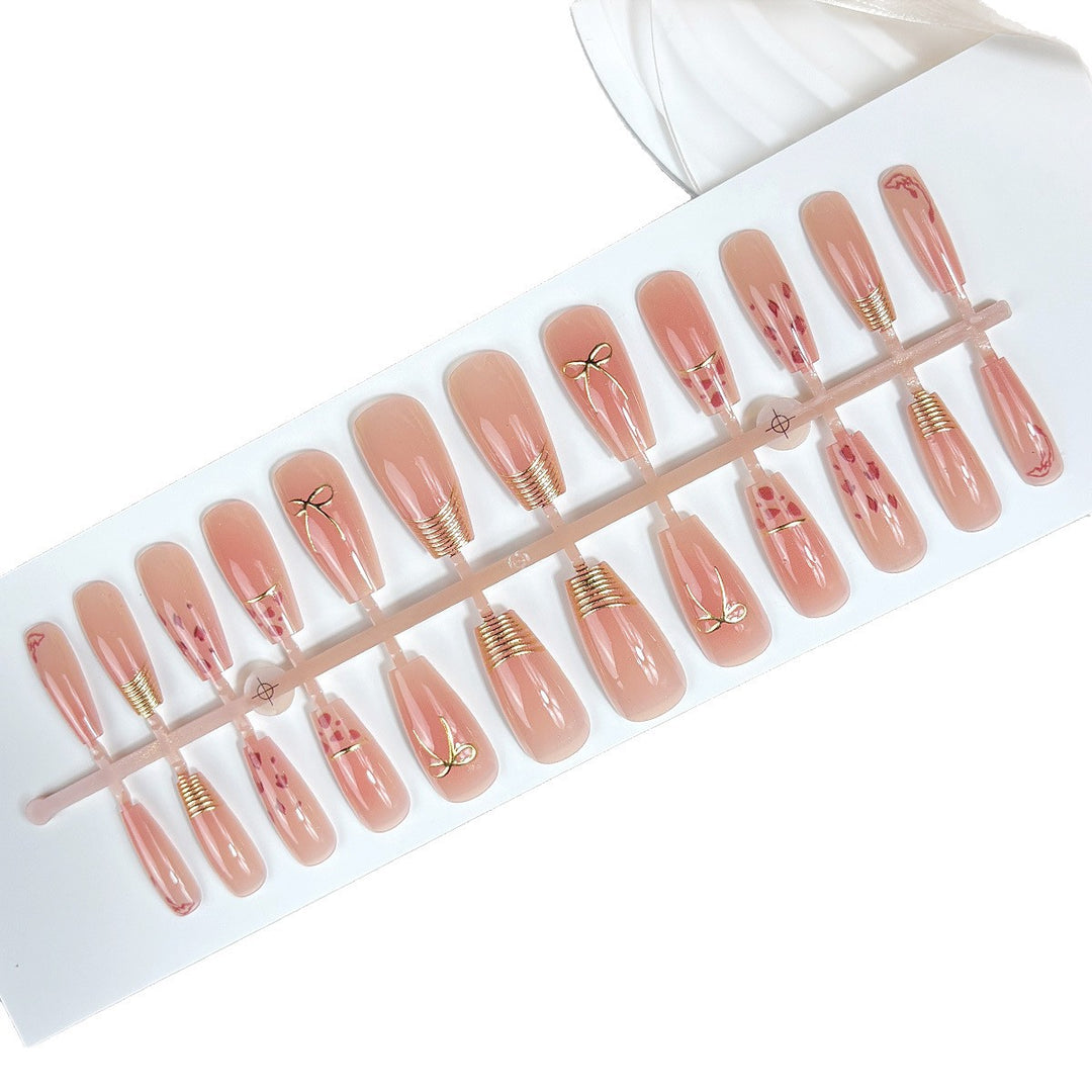 Elegant Press-On Nail Design Kalsten