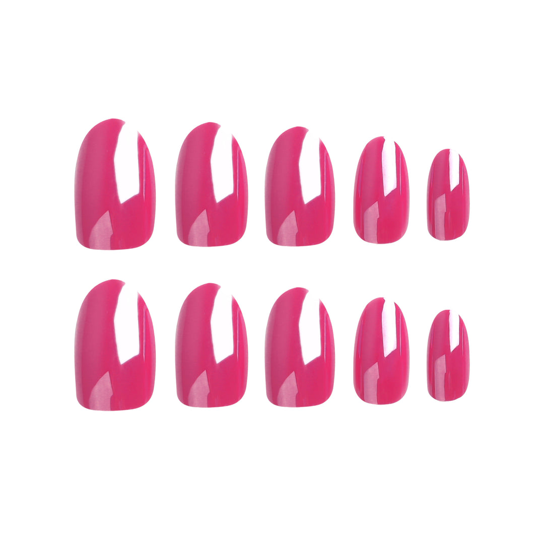 Artful nail art in trendy design Kalsten
