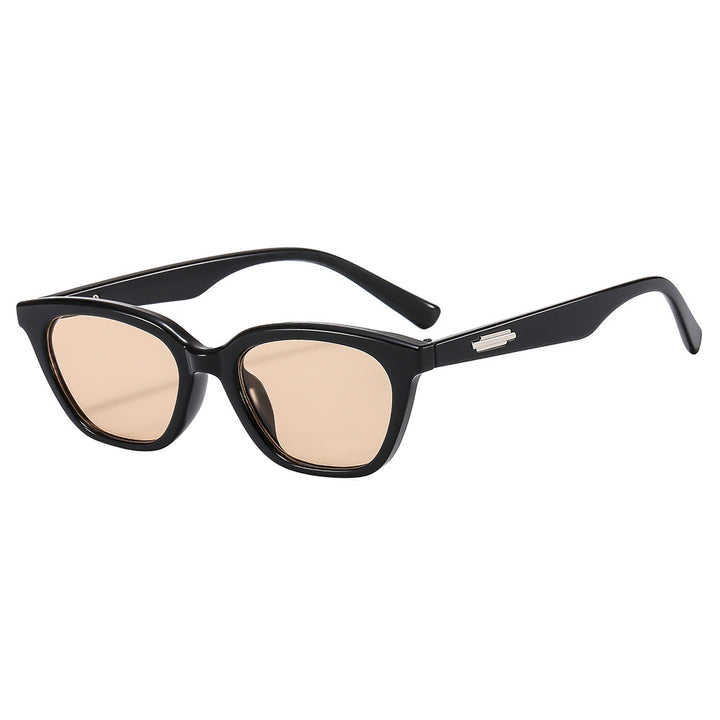 Vintage-Inspired Oversized Angular Sunglasses Kalsten