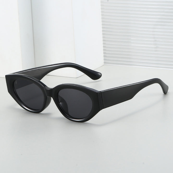 Women Cat-Eye Sunglasses with modern, transparent frame and UV protection Kalsten