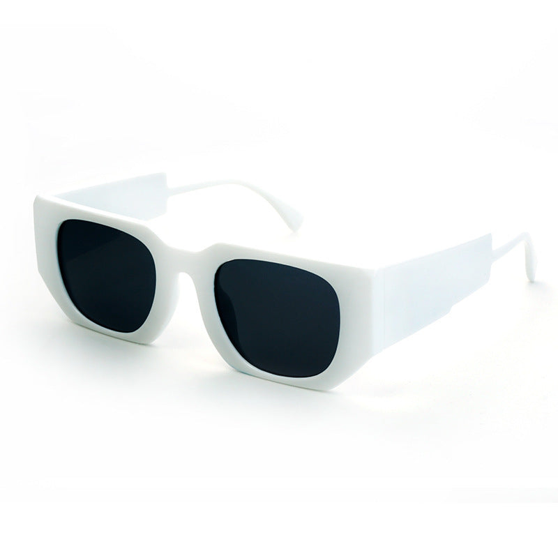 Women's fashion sunglasses with angular frame and UV protection Kalsten