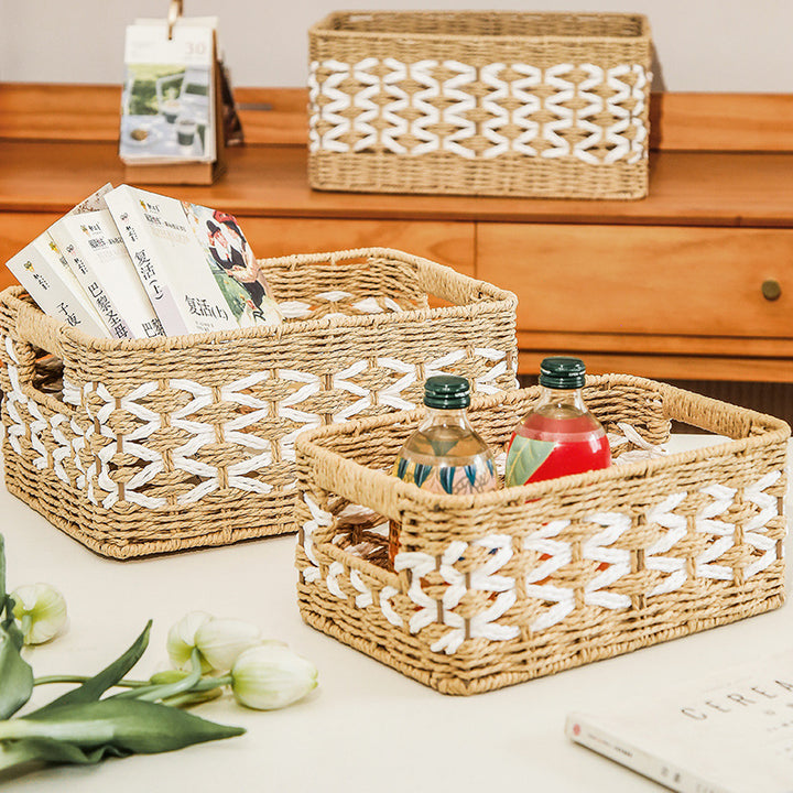 Decorative basket made of natural fiber with elegant design Kalsten