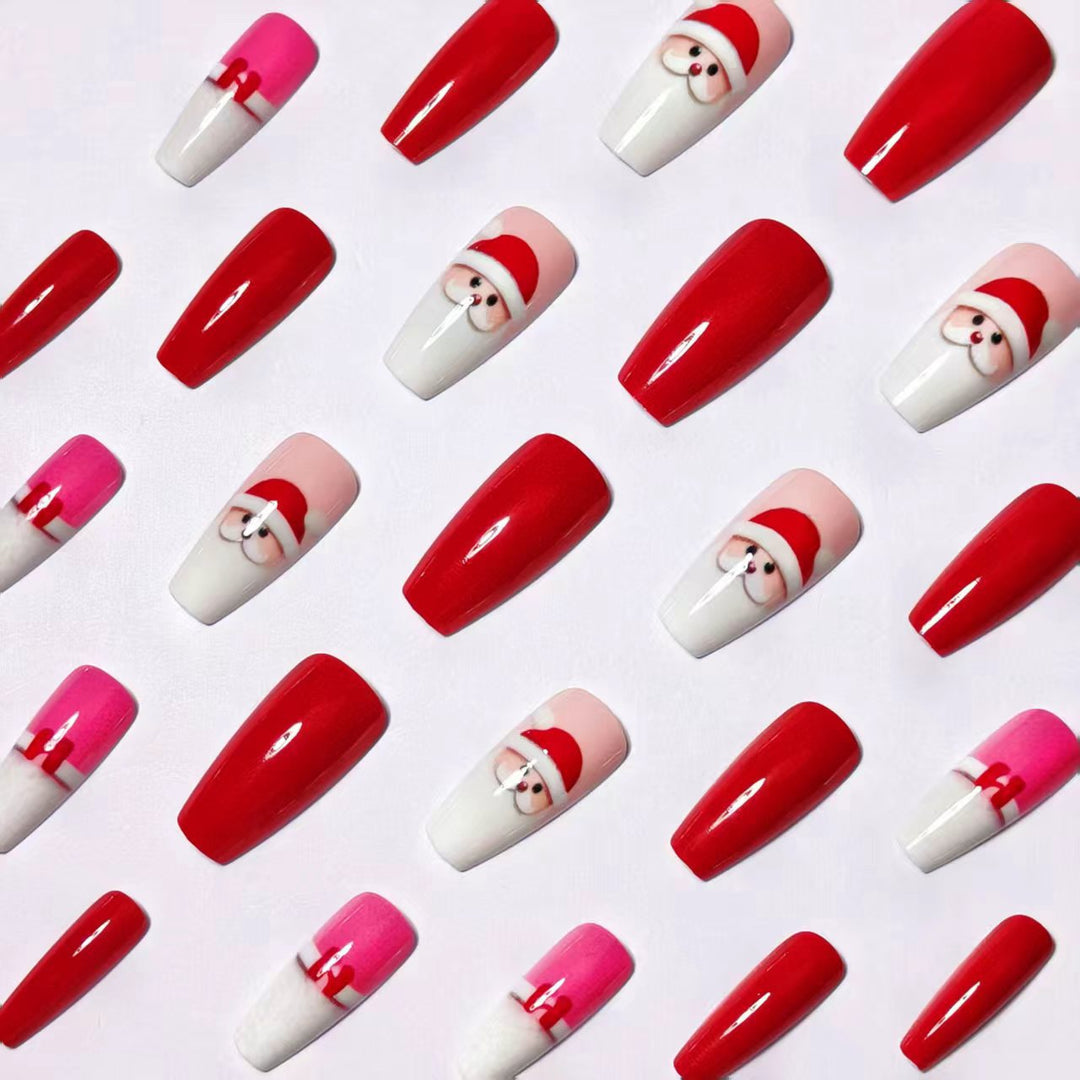 Holiday-Themed 3D Santa Nail Art Kalsten