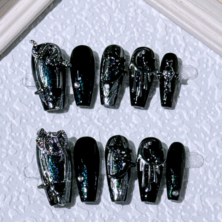 Gothic Chrome Press-On Nail Set