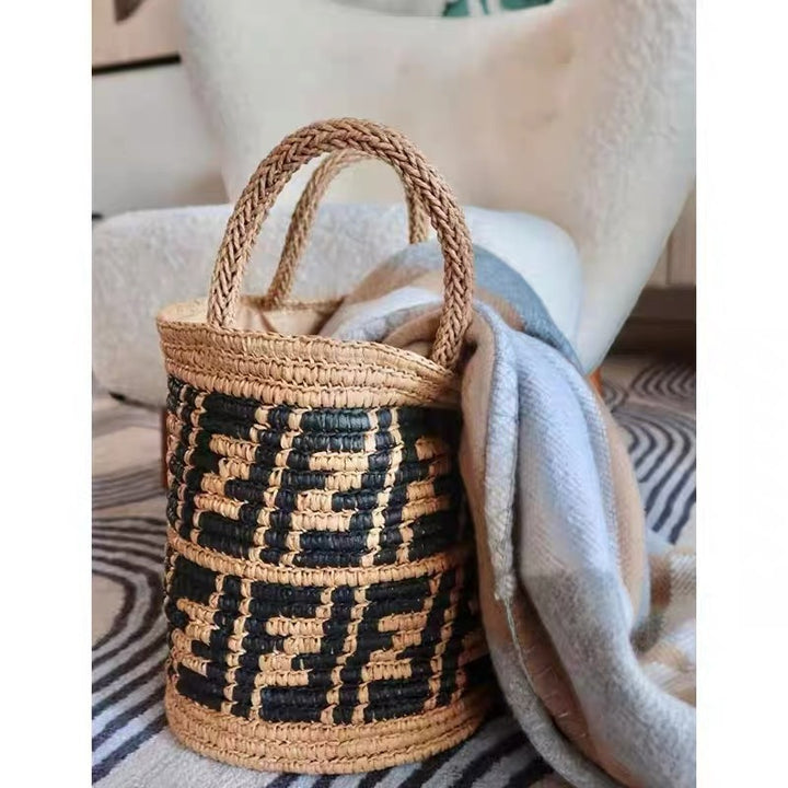 Handwoven basket bag with geometric pattern Kalsten