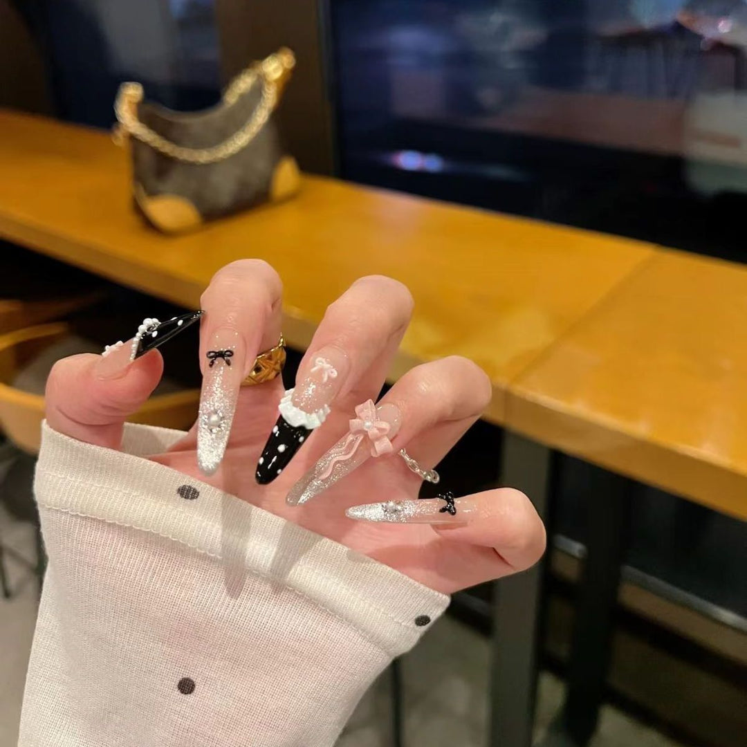 Decorative Themed Acrylic Press-On Nail Set Kalsten