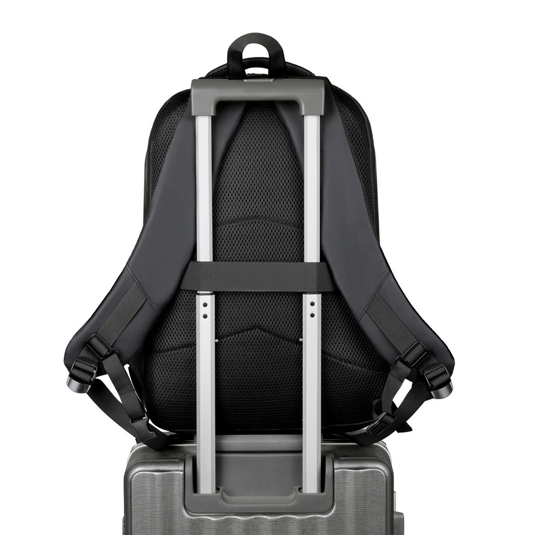Functional and Elegant Laptop Bag Kalsten