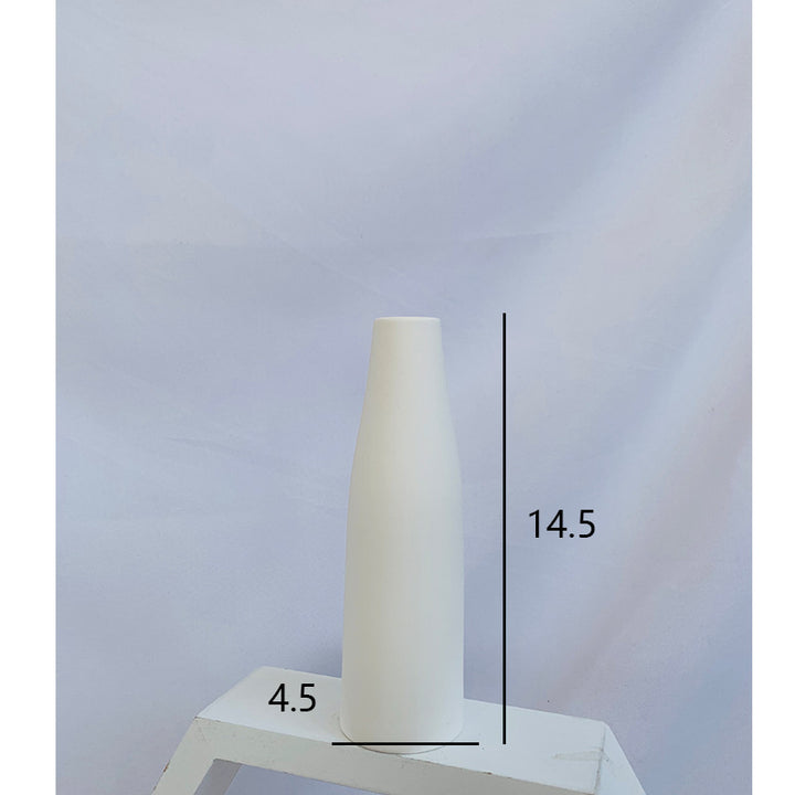 Elegant Ribbed Ceramic Vase Kalsten