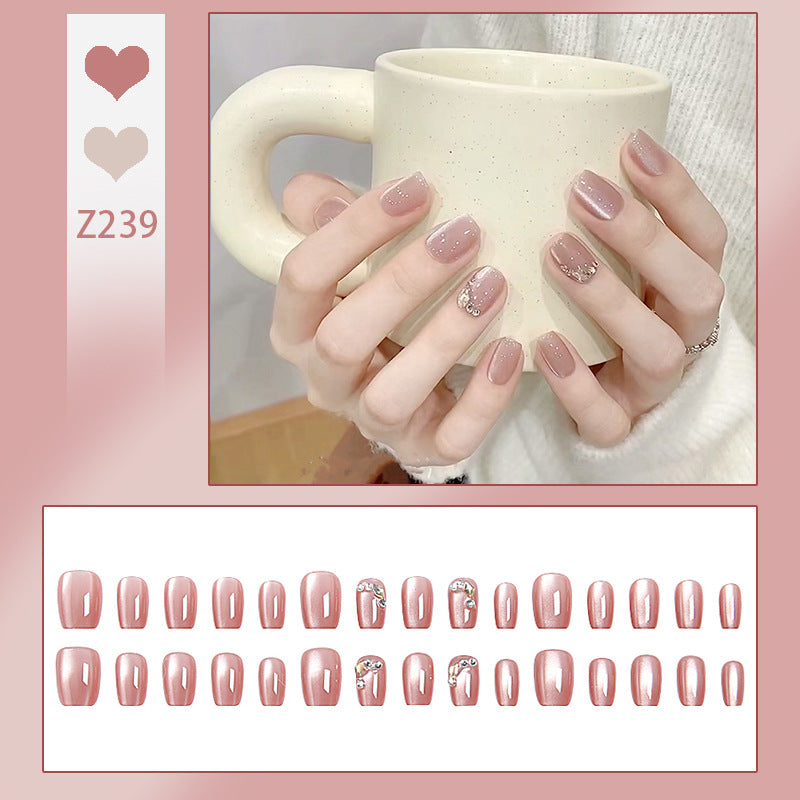 Glittering artificial nail tips with elegant details Kalsten