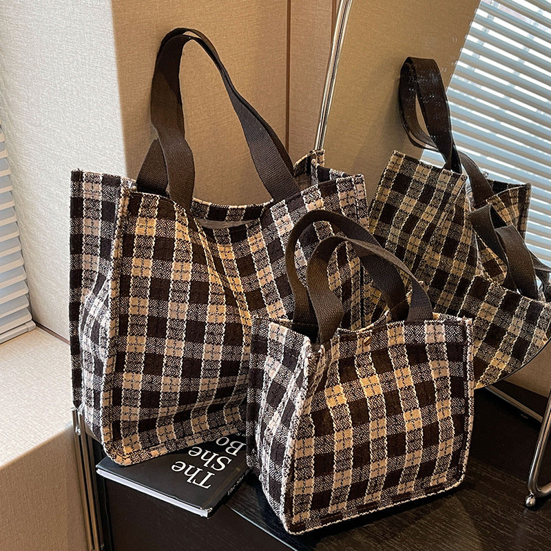 Fashionable Plaid Tote Bag