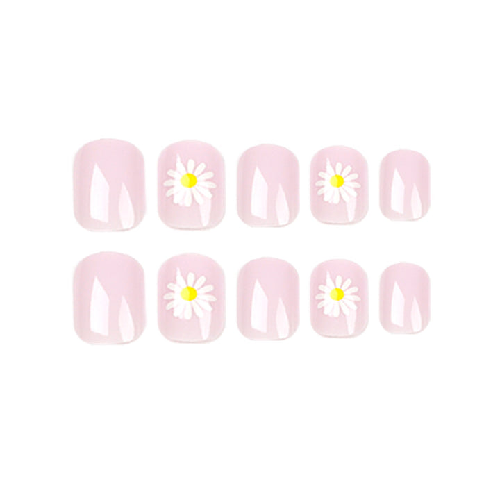 Artful Nail Art with Flower Motif Kalsten