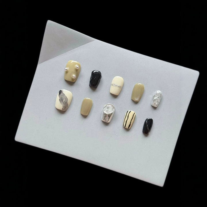 Abstract Art Press-On Nail Set