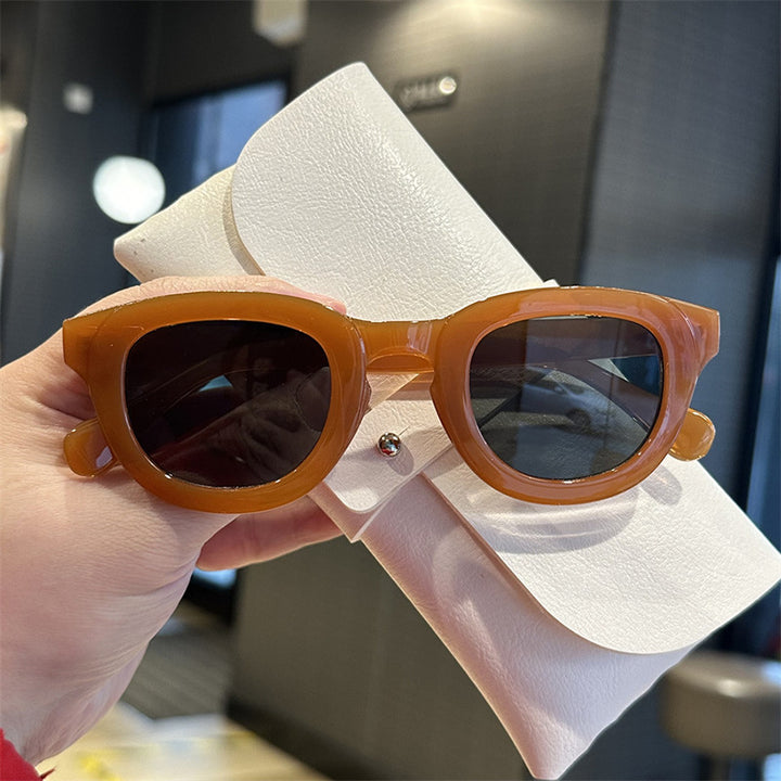 Women's stylish Cat-Eye sunglasses with elegant frame and polarized lenses Kalsten