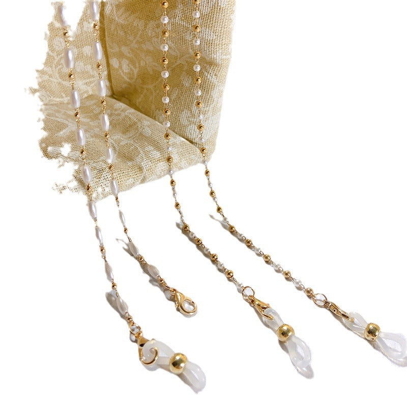 Elegant glasses holder chain with pearls Kalsten