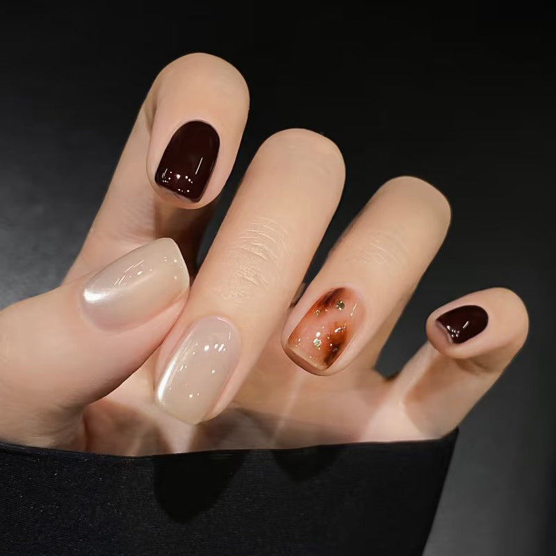 Luxurious Press-On Nail Art Set with Elegant Finishes Kalsten