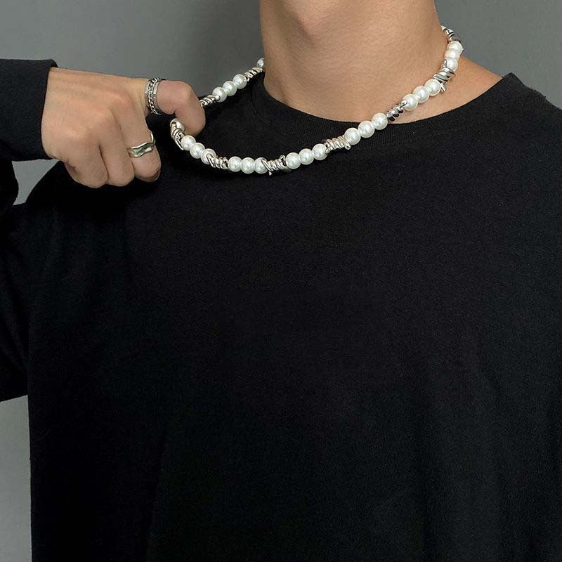 Delicate pearl necklace with filigree design Kalsten