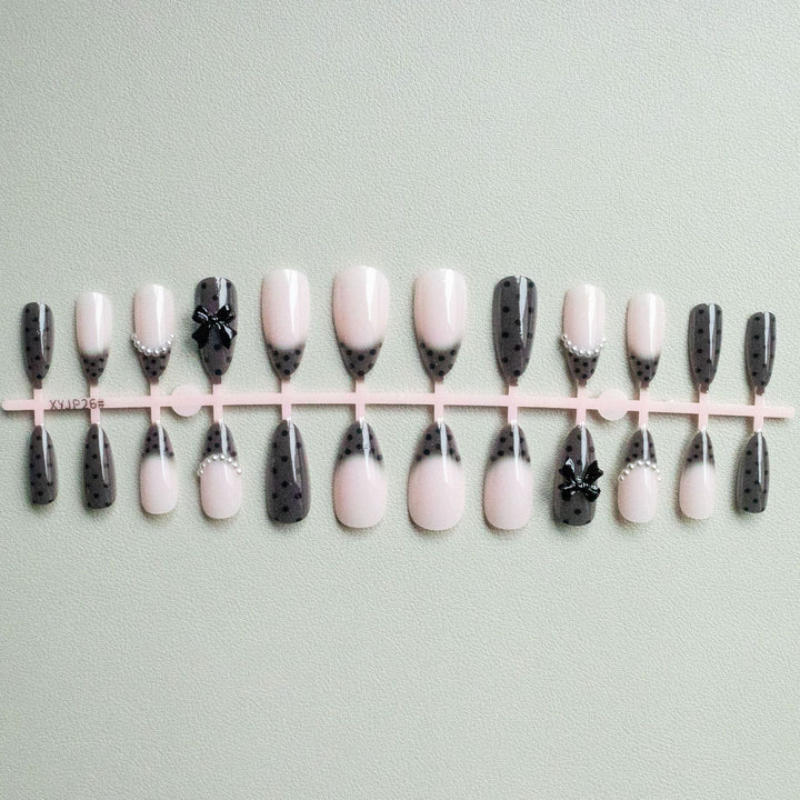 Elegant Nail Art Kit with Bow Embellishments