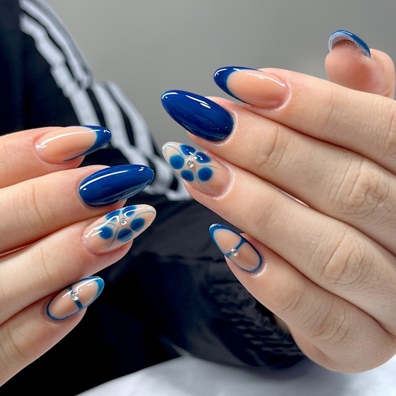 Elegant Heart-Designed Press-On Nail Tips Kalsten