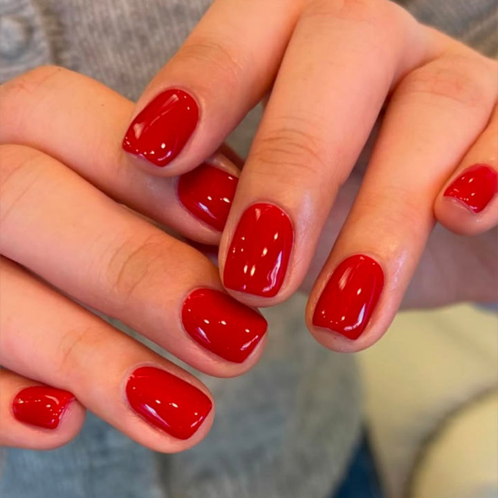 Festive Seasonal Nail Art Enhancements
