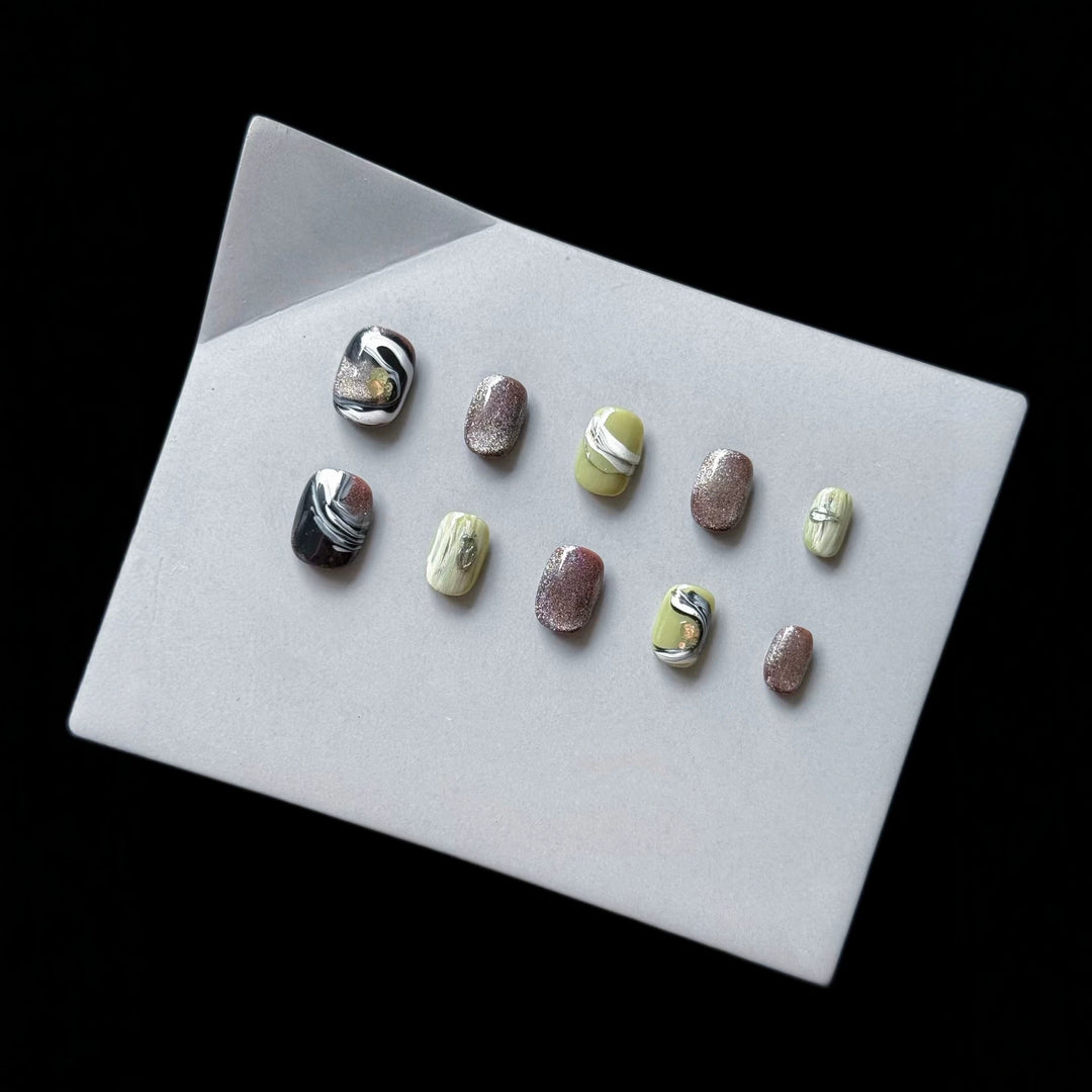 Abstract Marble Press-On Nail Set