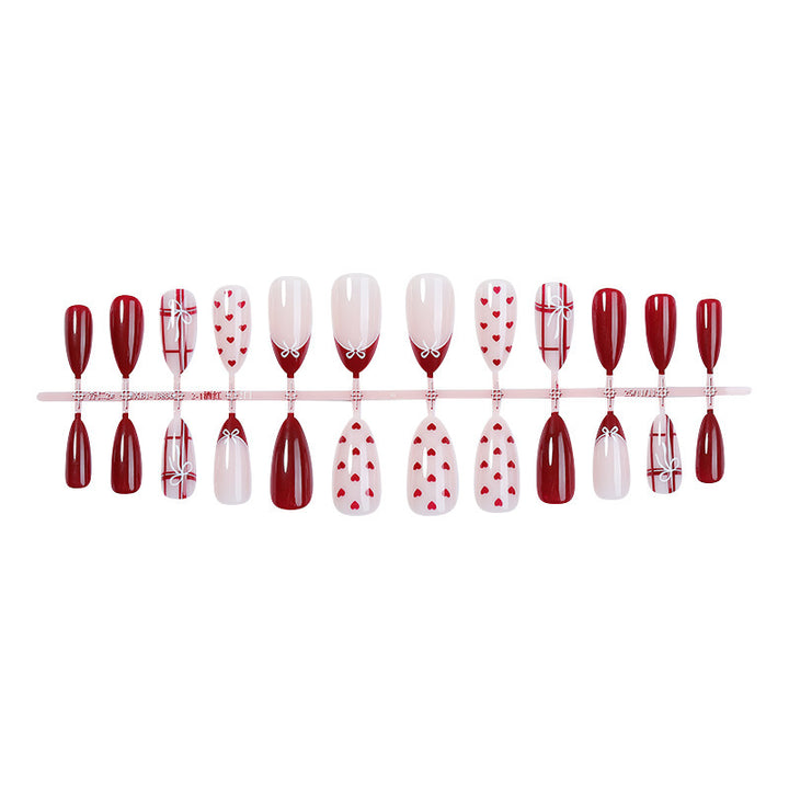 Romantic Heart-Patterned Press-On Nail Art