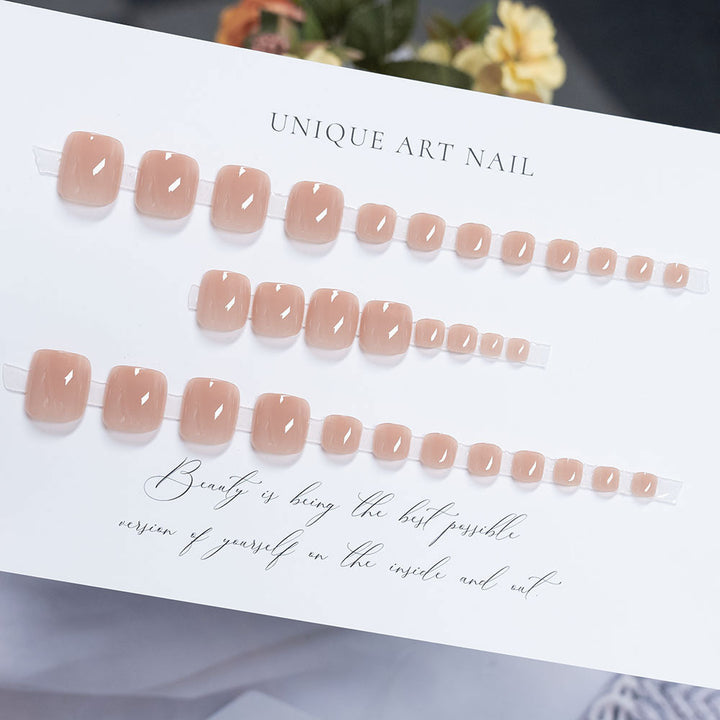 Chic Glossy Toenail Art
