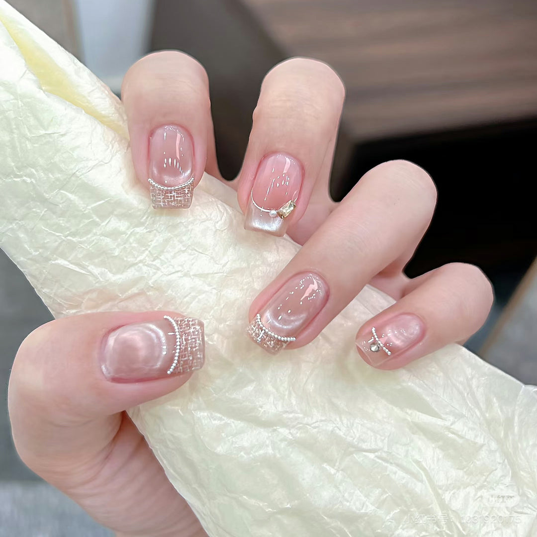 Elegant French Tip Nail Design