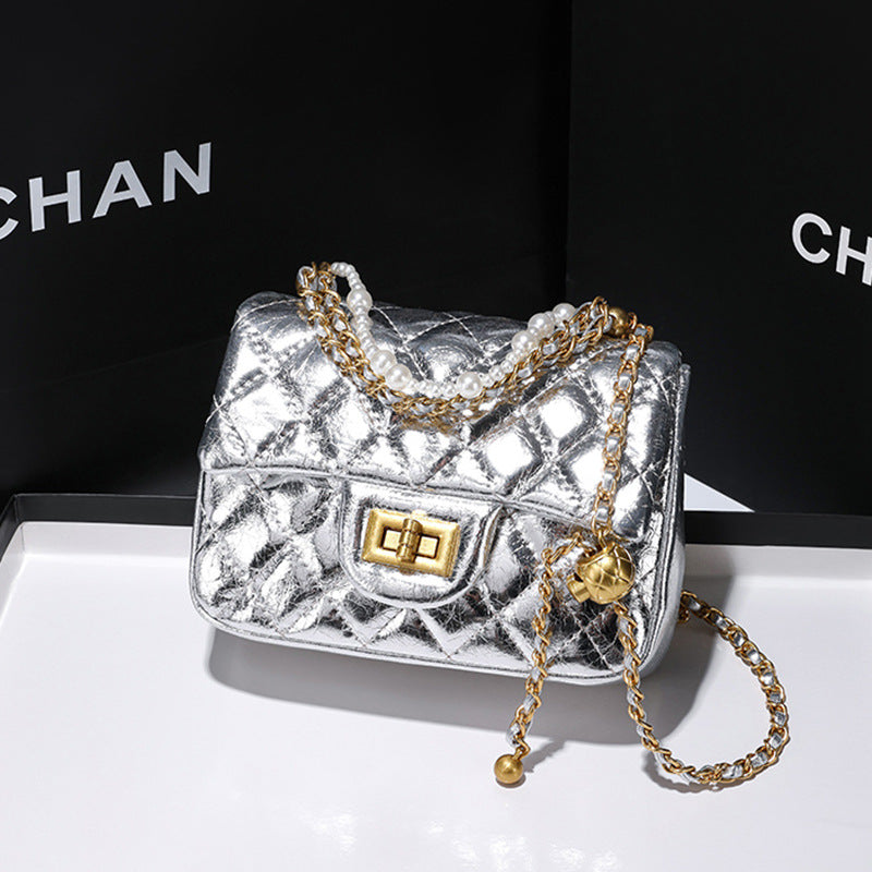 Elegant Quilted Chain Crossbody Handbag  1791995442