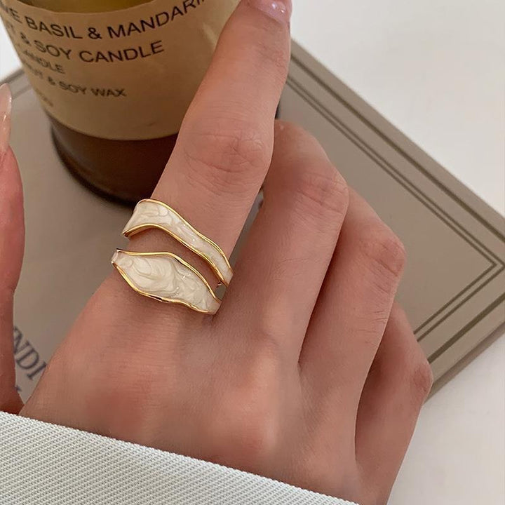 Elegant double ring with organic design Kalsten
