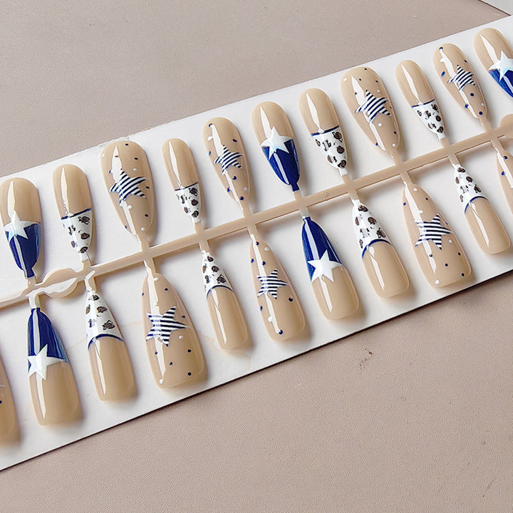 Artificial nails in creative star design Kalsten