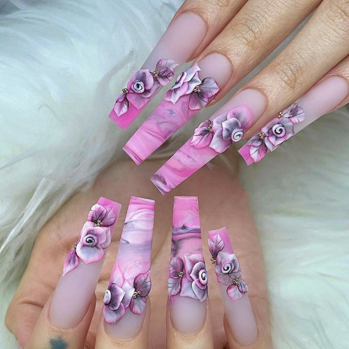 Artistic Nail Tips with Floral Design Kalsten